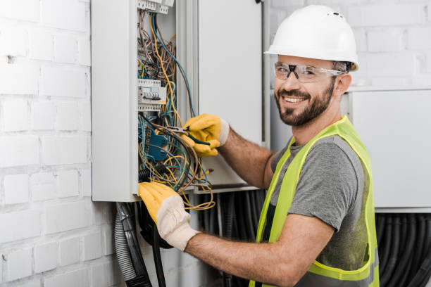 Best Circuit Breaker Repair  in Hubbard, TX